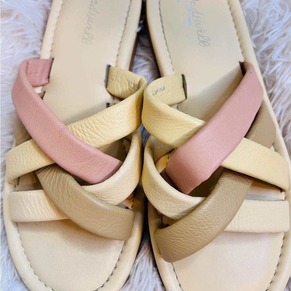 Madewell sandals  women’s 8.5 Cream and Tan Sandals with Chic Design